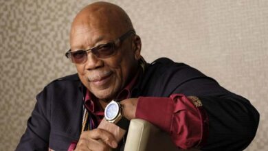 Photo of Quincy Jones rushed to hospital following medical emergency