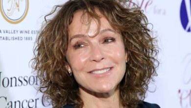 Photo of Jennifer Grey is dealing with significant health issues. What happened to her?