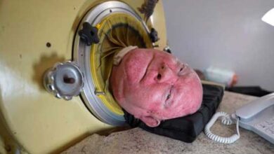 Photo of 76-year-old man, paralyzed from polio at 6, is one of the last people with an iron lung: ‘My life is incredible’