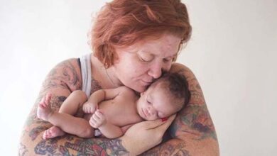 Photo of Pregnant Mom Has Newborn With Rare Condition, Is Puzzled When Adoptive Family Won’t Take Her