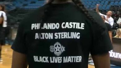 Photo of 4 officers walk out of WNBA game over players’ offensive shirts