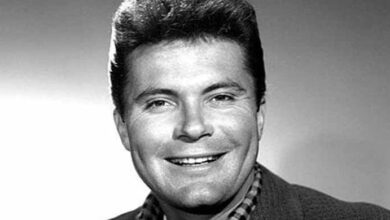 Photo of At the age of 85, actor Max Baer Jr., who played Jethro Bodine in “The Beverly Hillbillies,” looks like this.