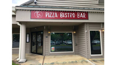 Photo of Mama G’s, popular pizza restaurant near Hilton Head bridges, permanently closed