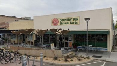 Photo of This Decades-Old Grocery Store Is Closing Permanently