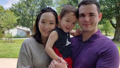 Photo of 2-Year-Old Starts Singing And Dad Rushes To Take A Video