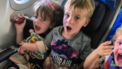 Photo of Demanding Parents Expect Nanny to Pay $1000 for Vacation Flights – Their Harsh Reality Check