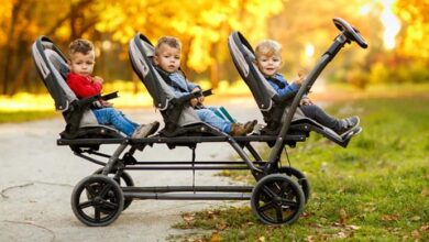 Photo of Doctor Raises Triplets after Mother Dies in Labor, in 5 Years Their Bio Dad Appears