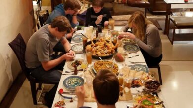 Photo of My Relatives Started Complaining about My Wife’s Meals at Our Monthly Family Dinners – So We Decided to Secretly Test Them