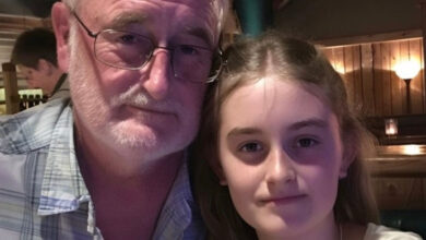 Photo of My Stepdaughter Took Me Out to a Restaurant – When the Bill Arrived, I Was Left Completely Speechless