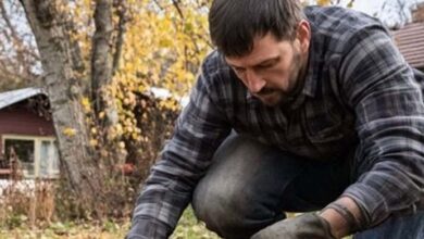 Photo of I Returned Early to Surprise My Husband Only to Find Him Burying a Large Black Egg in Our Garden – Its Mystery Brought Us Closer