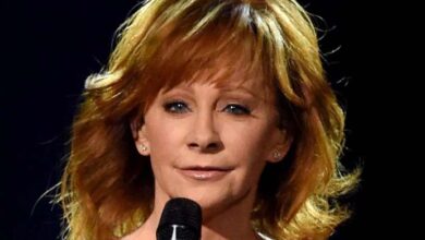 Photo of Our prayers go out to the great singer Reba McEntire and her family…