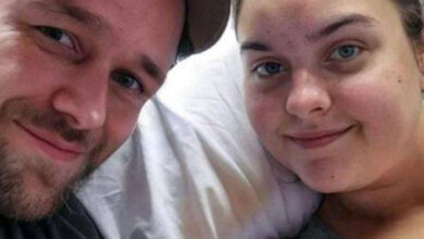 Photo of White mom going viral after birth