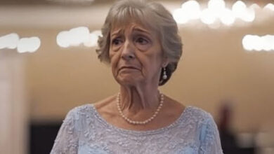 Photo of At Her Wedding Party, My Aunt Called My Grandma an Embar.ra.ss.ment for