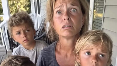 Photo of Single Mother of 3 Shows up for the Reading of Her Late